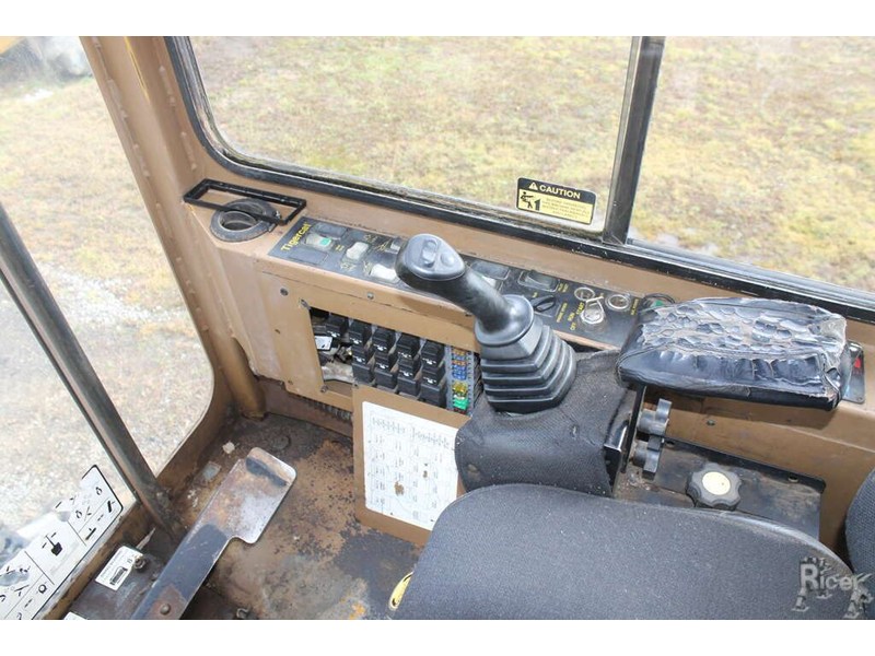 2005 Tigercat 240B Log Loader